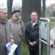 Einweihung der ersten Tafel der „Leegebrucher Tafelrunde“ am 27. November 2003