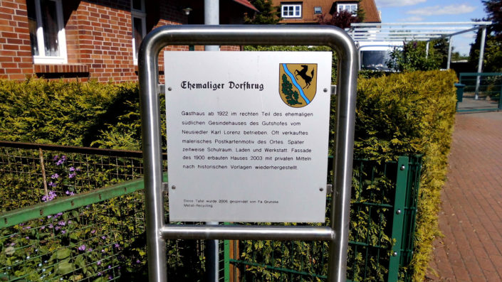 Die Infotafel zum Ehemaligen Dorfkrug