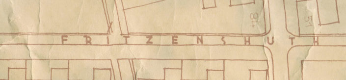 In einem Adressbuch aus dem Jahr 1939 und einem „Bauplan“ der Heinkel-Siedlung Leegebruch (1936/37) ist unter anderem die damalige Straßenbezeichnung „Fritzenshuth“ dokumentiert.