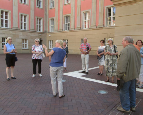 Informative Führung durch eine Mitarbeiterin des Besucherdienstes (Foto: privat)