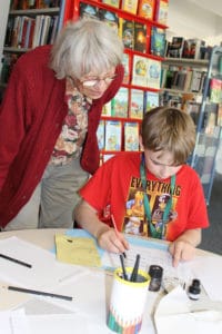Ursel Kühne zu Gast bei den HistoryKids (Foto: Ulrike Unger)