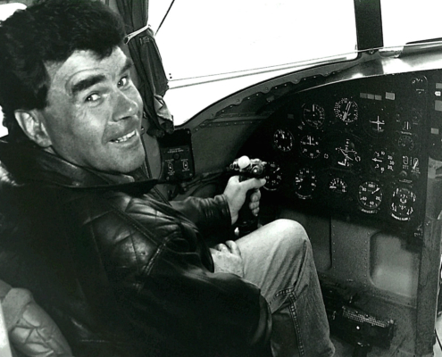 Pilot im Cockpit eines MI-24-Hubschraubers (Foto: Hajo Eckert)